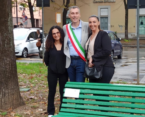 Inaugurazione panchina verde solidale a Cologno Monzese per MioMito ODV (2)